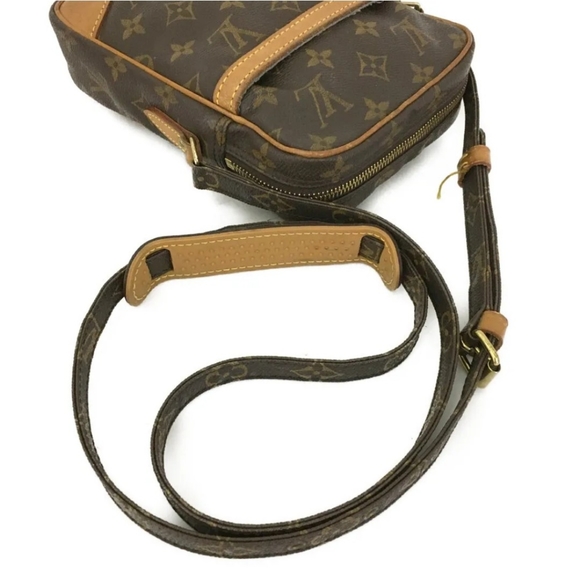 Louis Vuitton Danube Monogram Crossbody Shoulder Bag - Picture 2 of 11